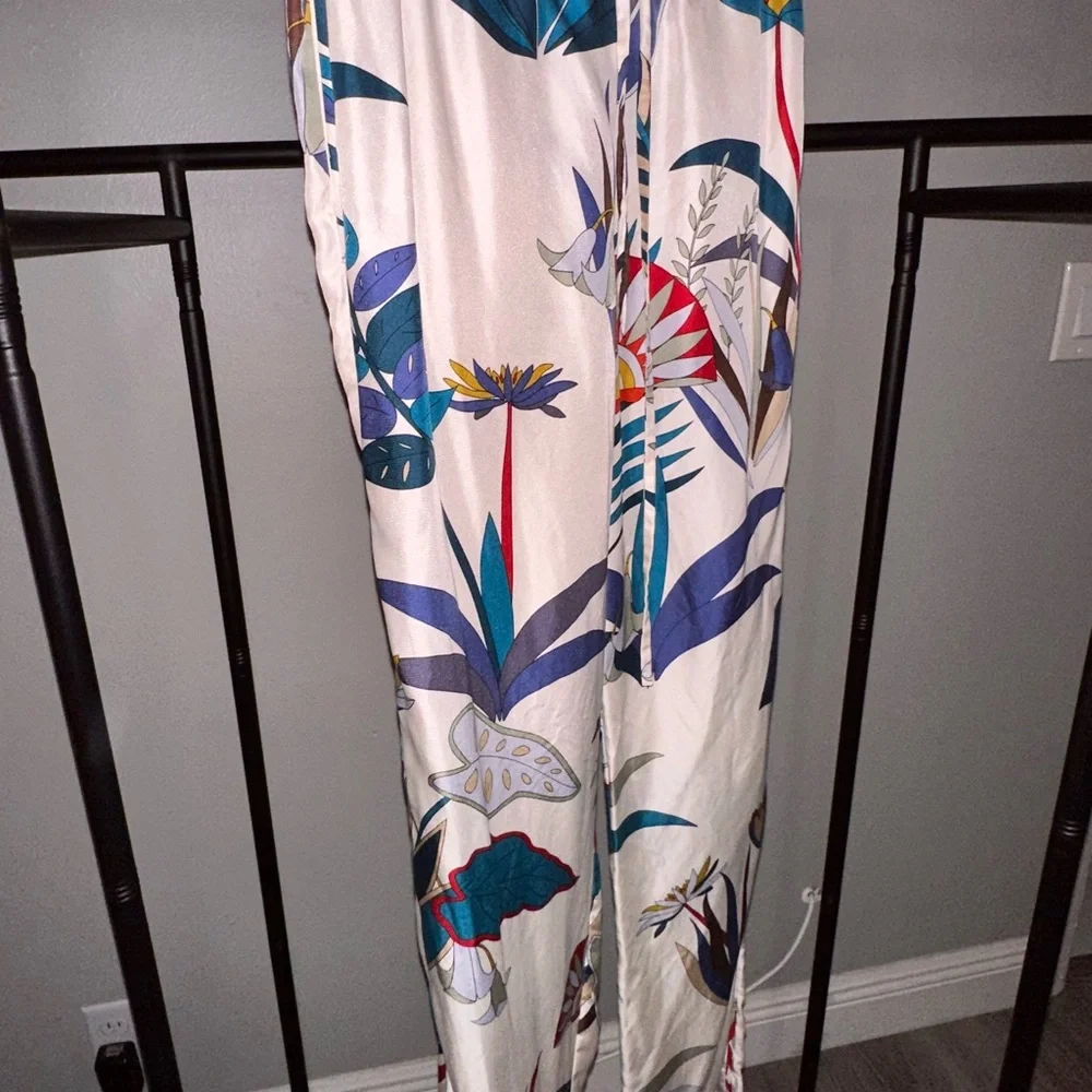 Tory Burch Blue and White Patterned Pants - Picture 5 of 6